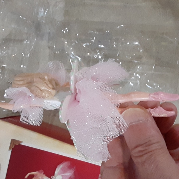 Peppermint Candy Cane, Barbie, 5", Posed en pointe, Ornament dated 2004 - Picture 5 of 6